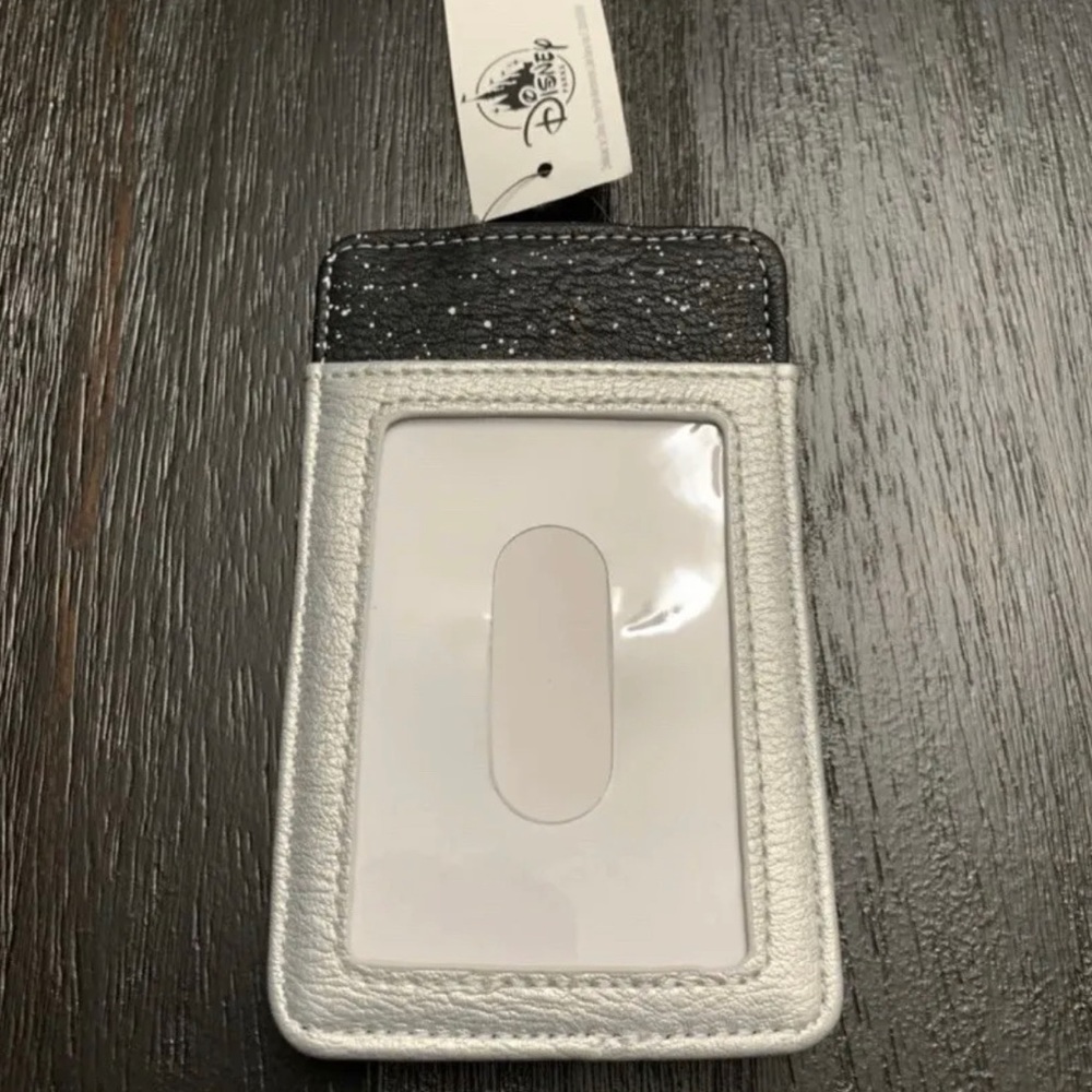 Disney Parks Star Wars Card Holder NEW - Picture 2 of 4